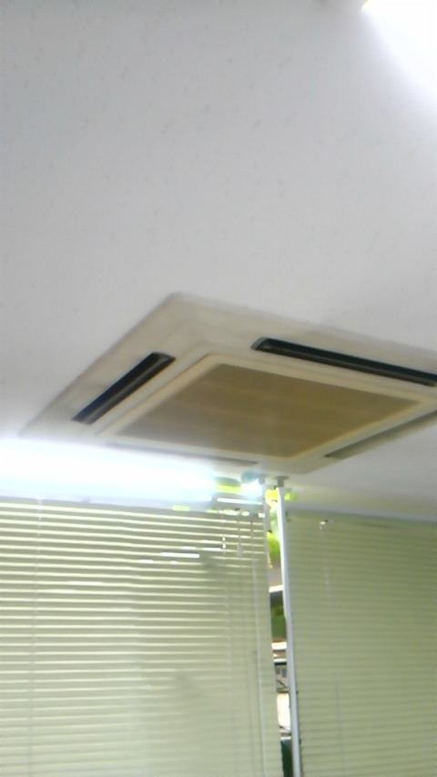 E9エラー 三菱重工 天カセ4方向 業務用エアコン 空調機修理工事 FDTVP561 横浜市中区元町 店舗
