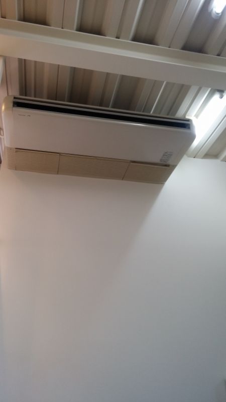 三菱電機 業務用エアコン 天吊り1方向 PCA-J160GA9 空調機修理工事 大阪 某大学院